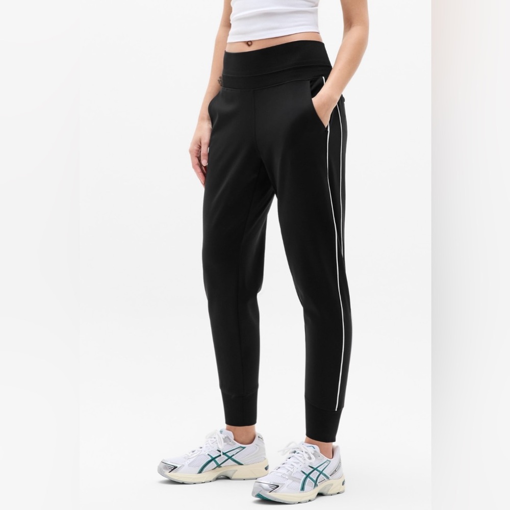 NWT-Athleta Venice Track Stripe Jogger, Extra Small Petite